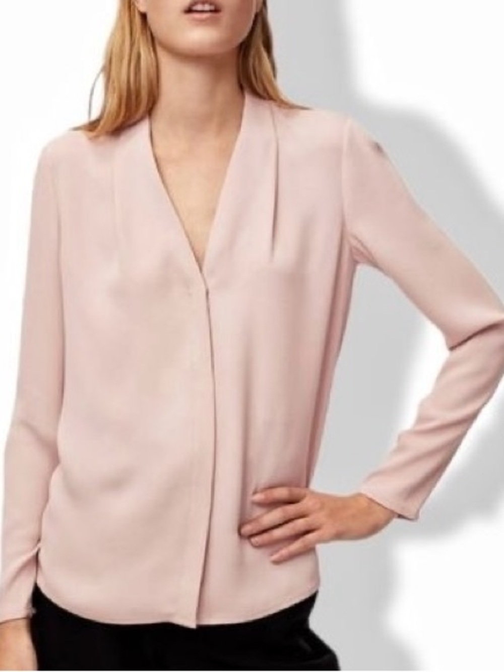 Aritzia / Babaton NWOT Akira Power Blouse Pink - M